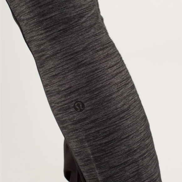 Lululemon HR Barre Pulse Yoga Pant Size 6L - Picture 8 of 11